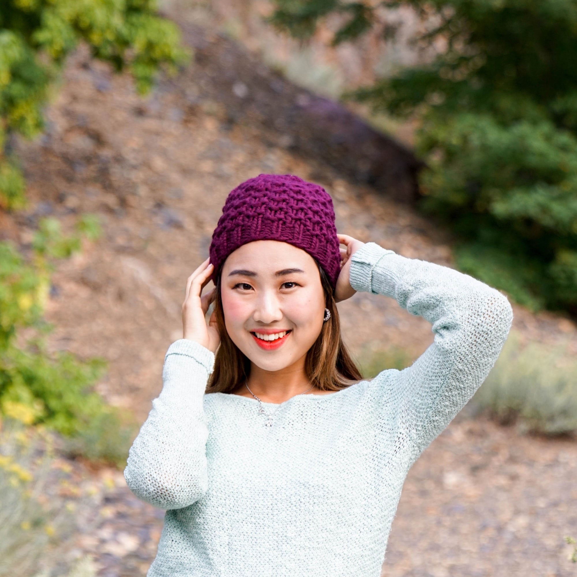 Knitted Cloud Beanie Berry