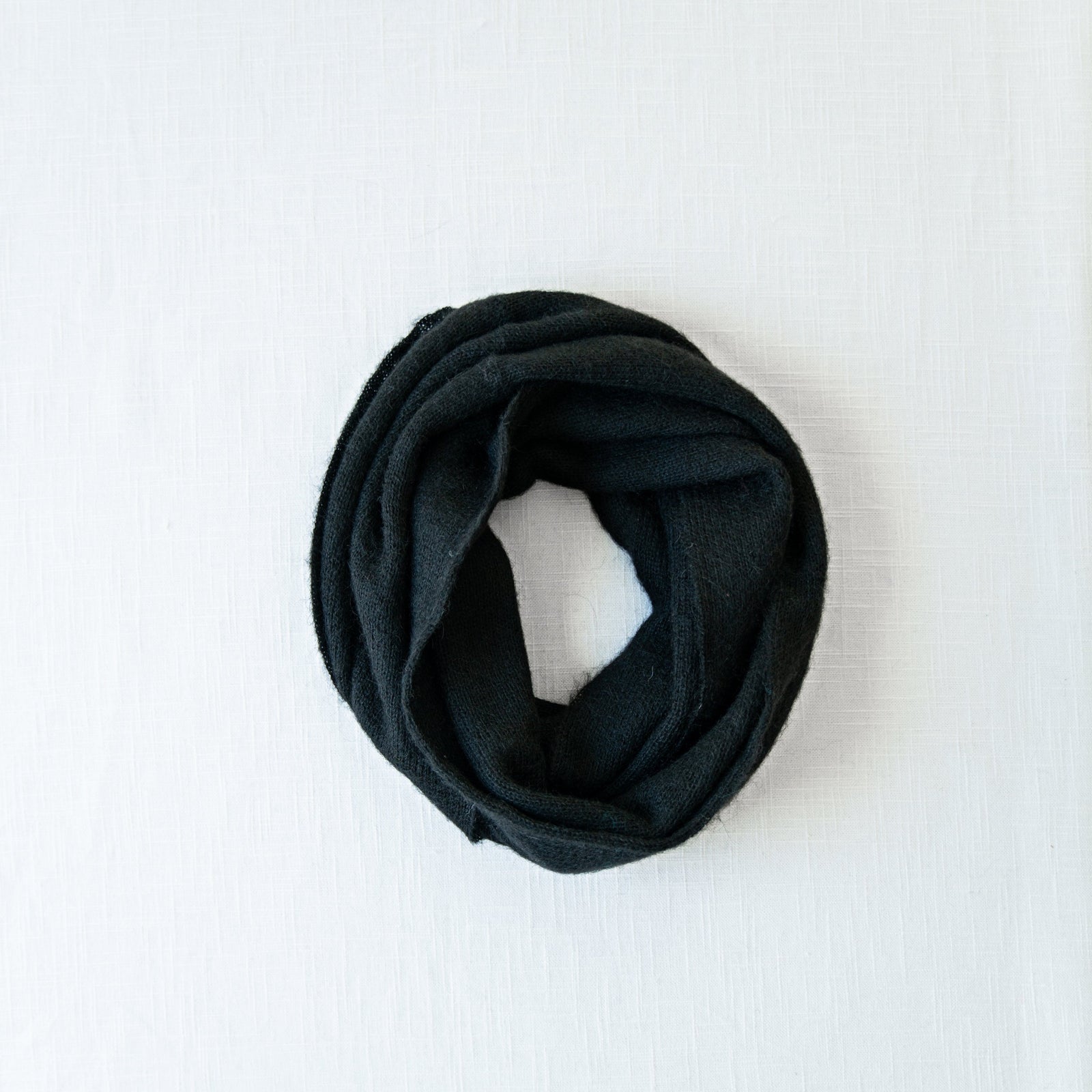 Milkshake Scarf Black